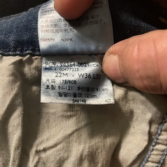 Levi Strauss blue jeans - Picture 5 of 6